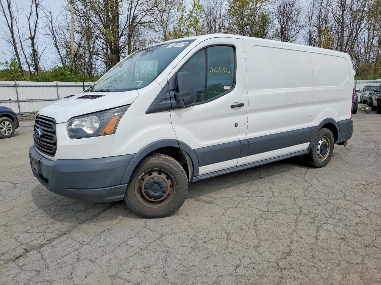 Salvage Ford Transit Image