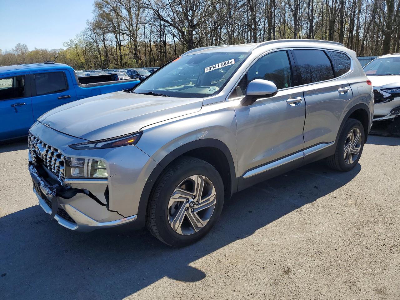 Salvage Hyundai SANTA FE Image