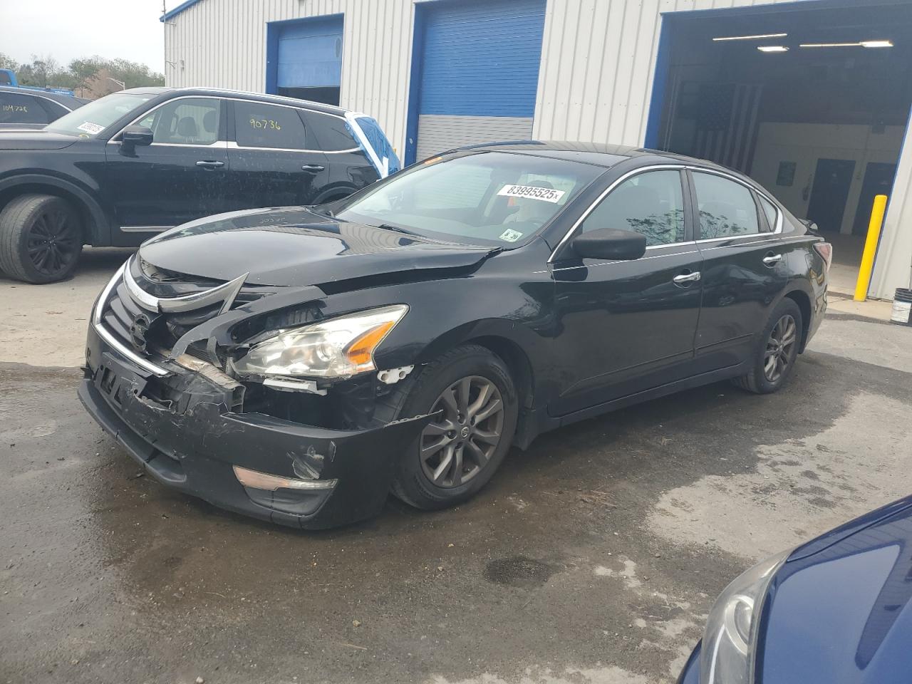 Salvage Nissan Altima Image
