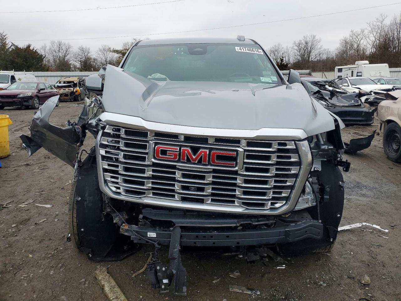 GMC Yukon Denali Hybrid