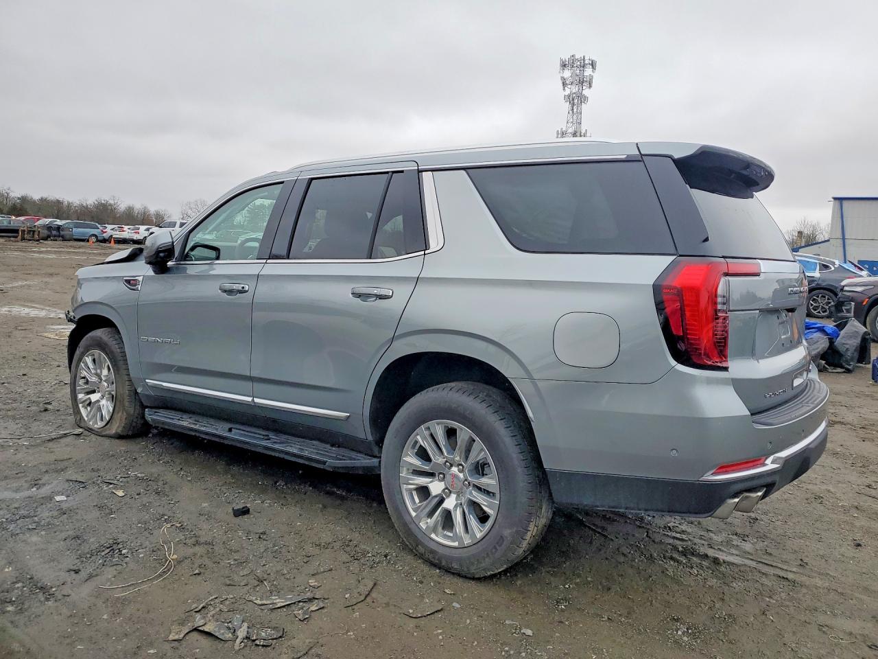 GMC Yukon Denali Hybrid