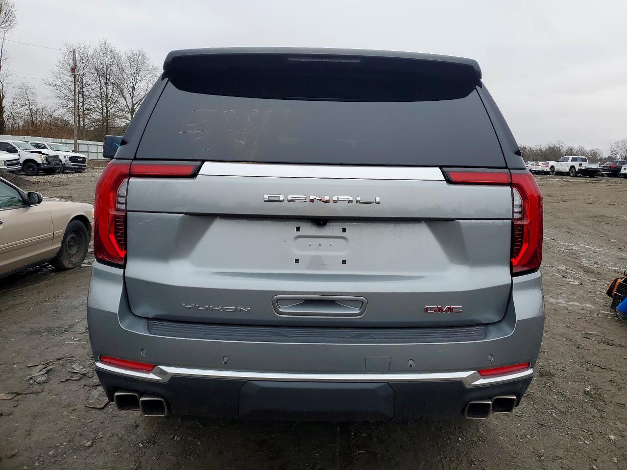 GMC Yukon Denali Hybrid