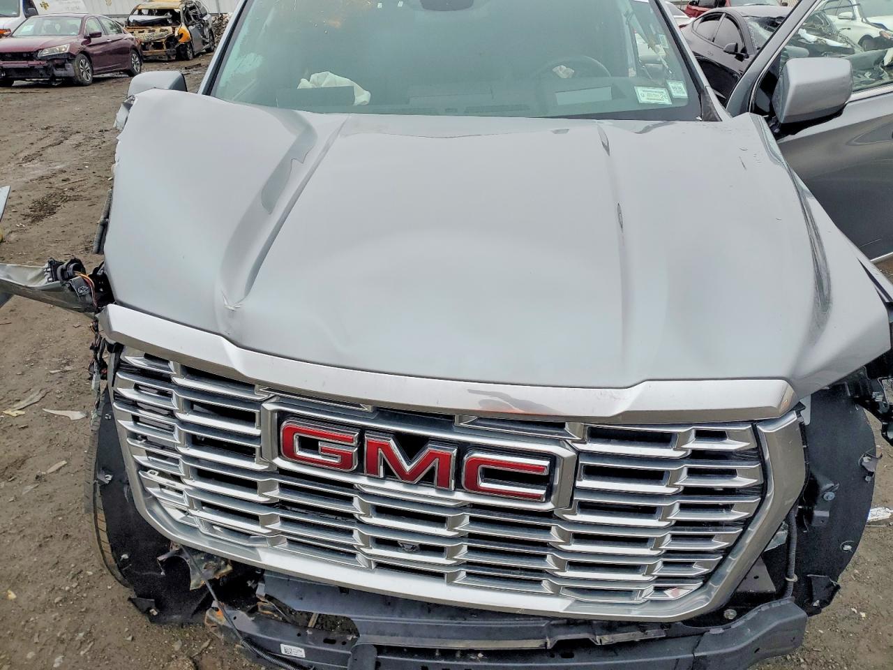 GMC Yukon Denali Hybrid