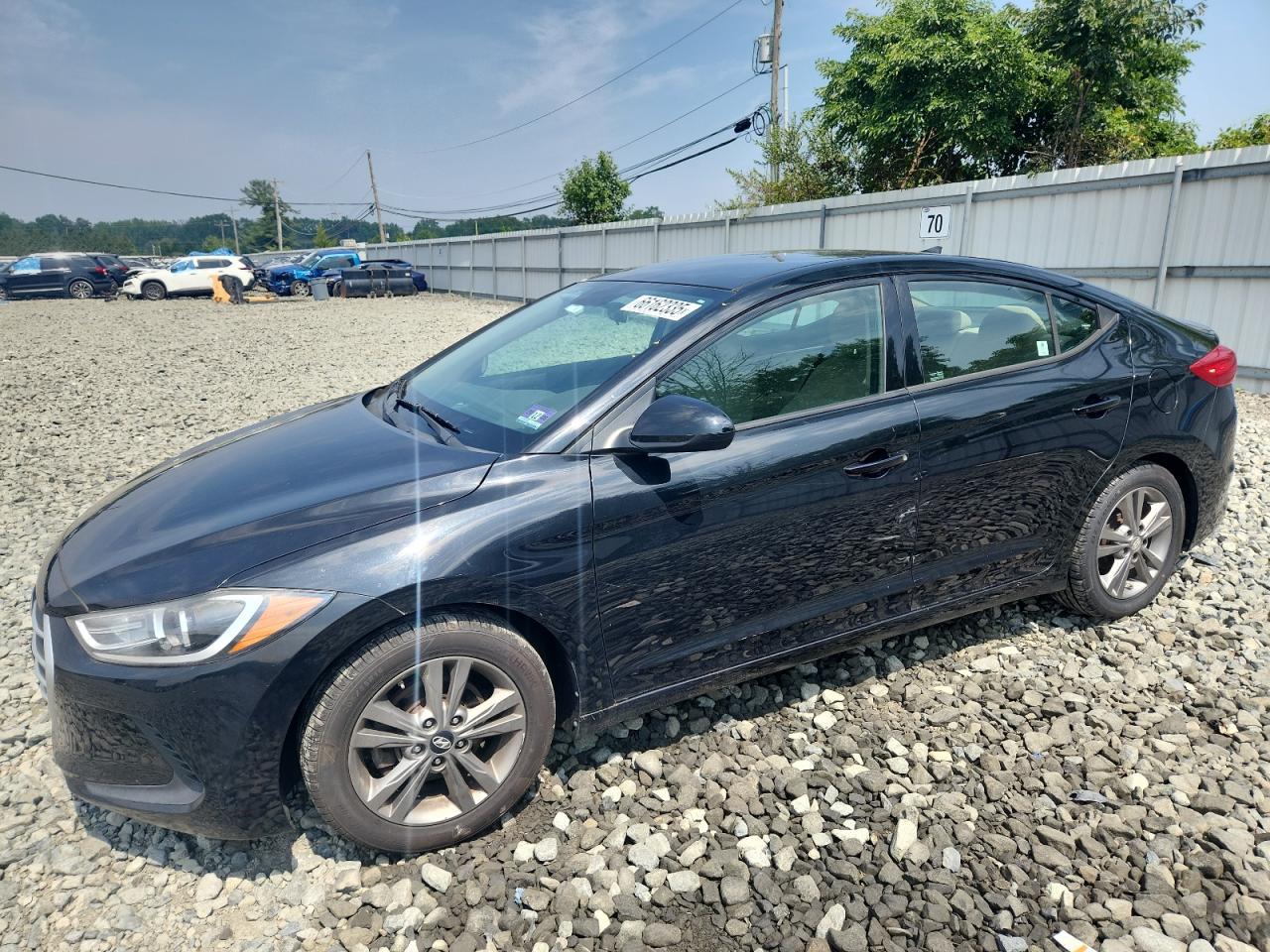 Salvage Hyundai ELANTRA Image