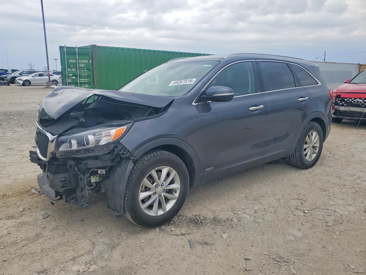 Salvage Kia Sorento Image
