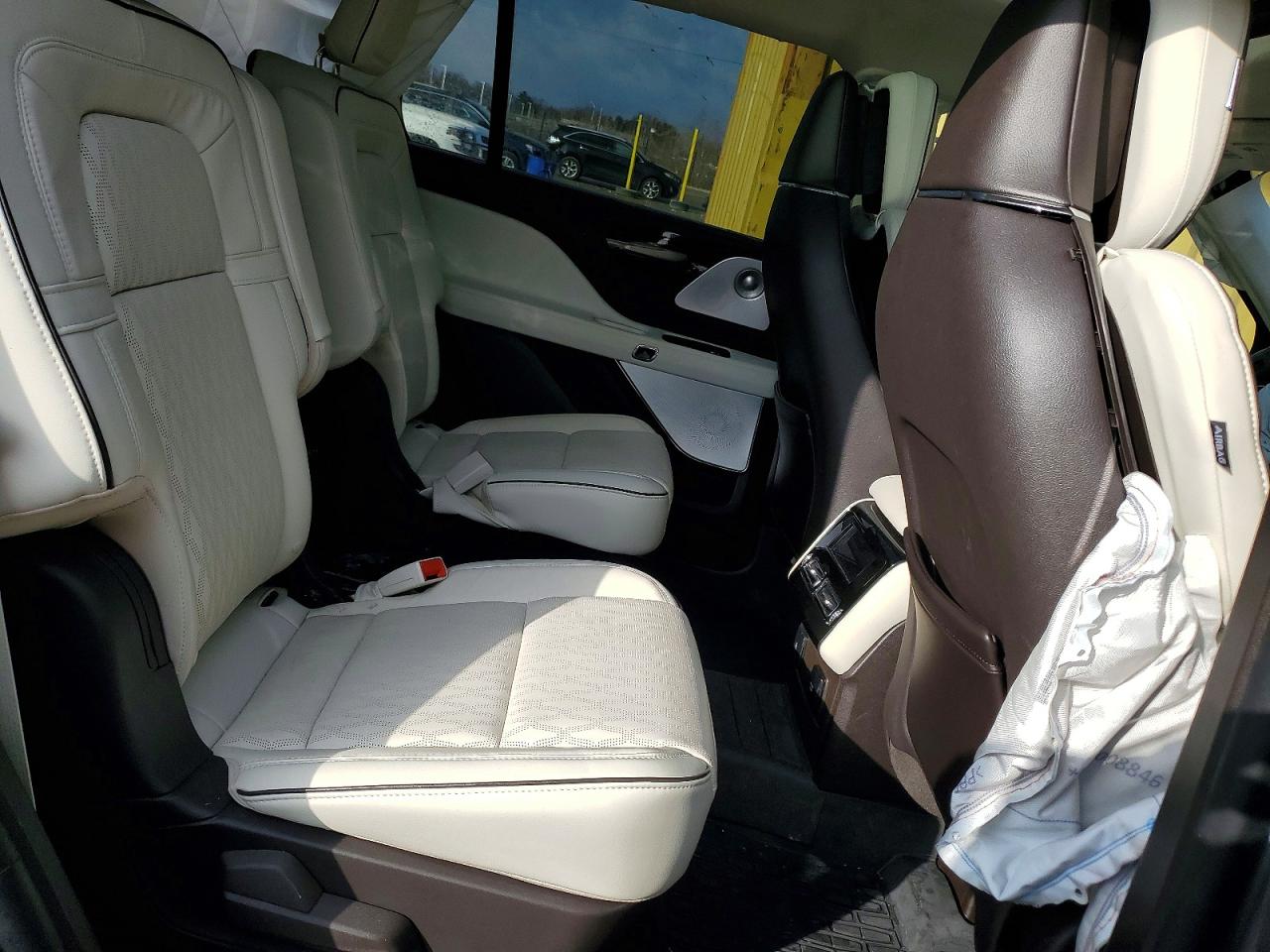 Lincoln Aviator Black Label