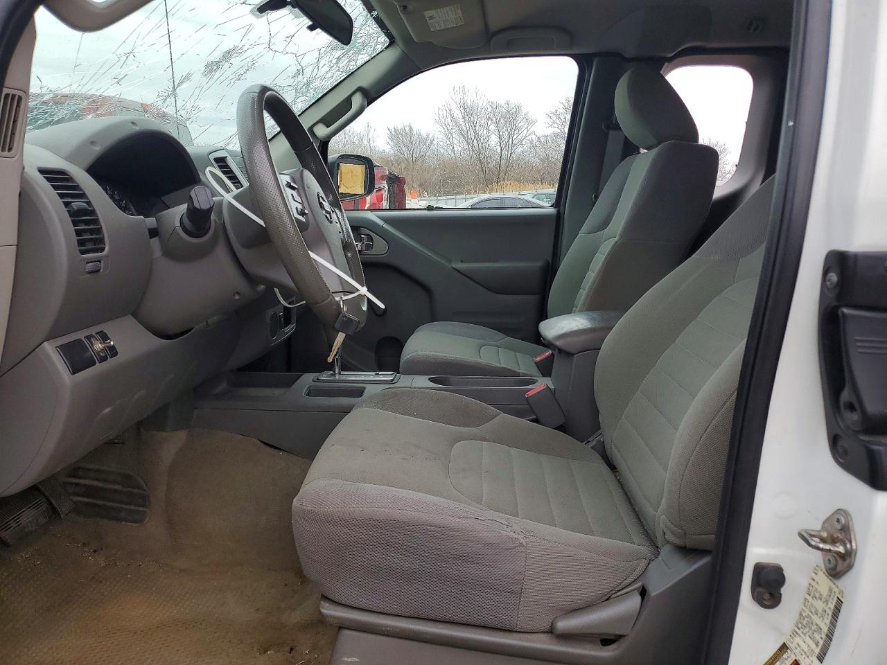 Nissan Frontier S