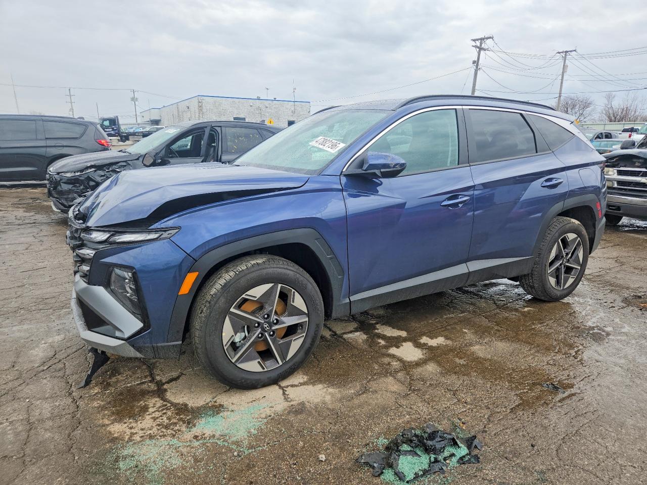 Salvage Hyundai TUCSON Image