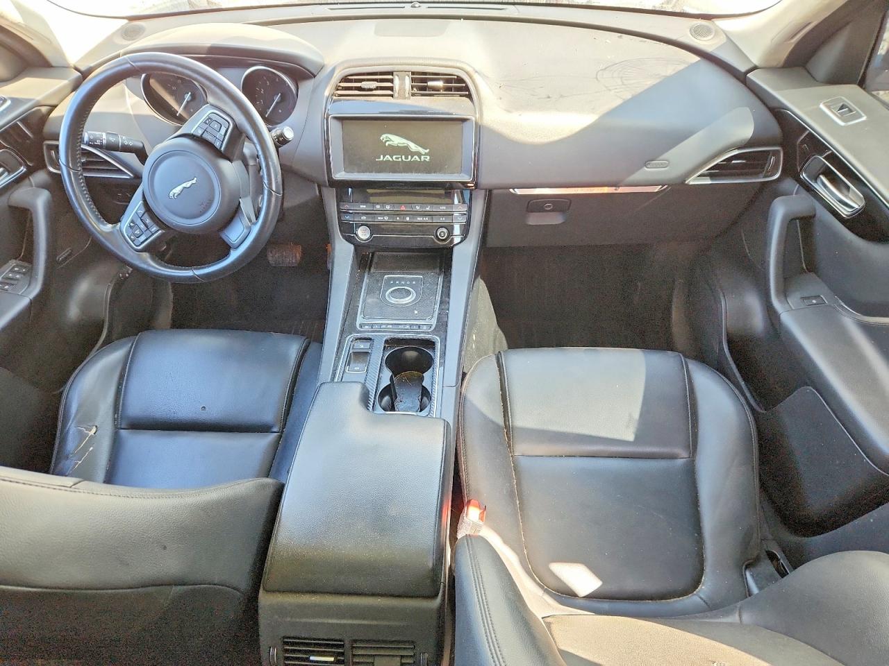 Jaguar F-PACE Premium