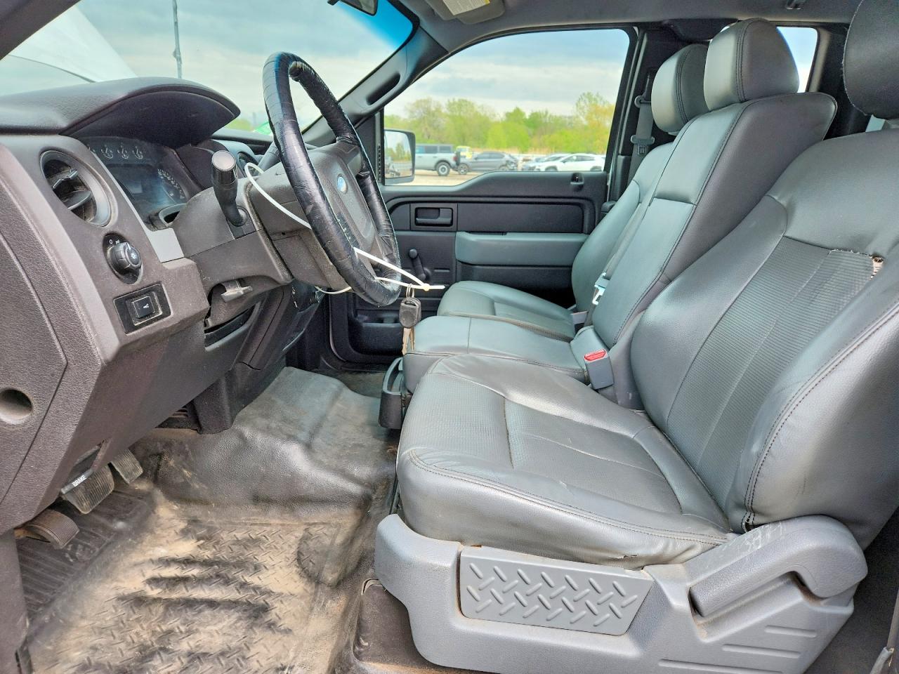 Ford F-150 Super Cab