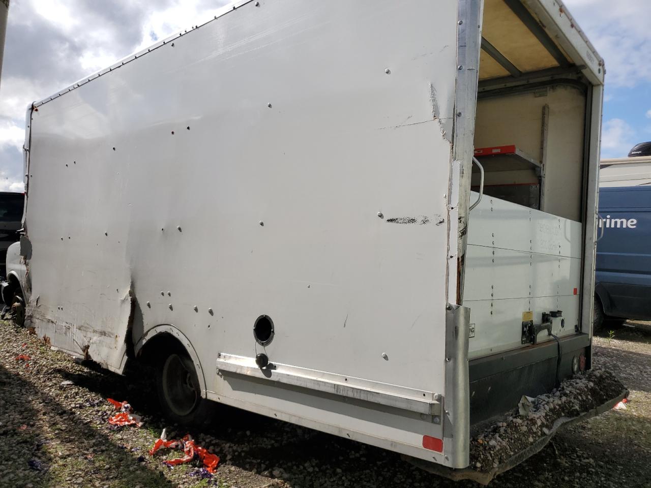 GMC Savana Cutaway G3500