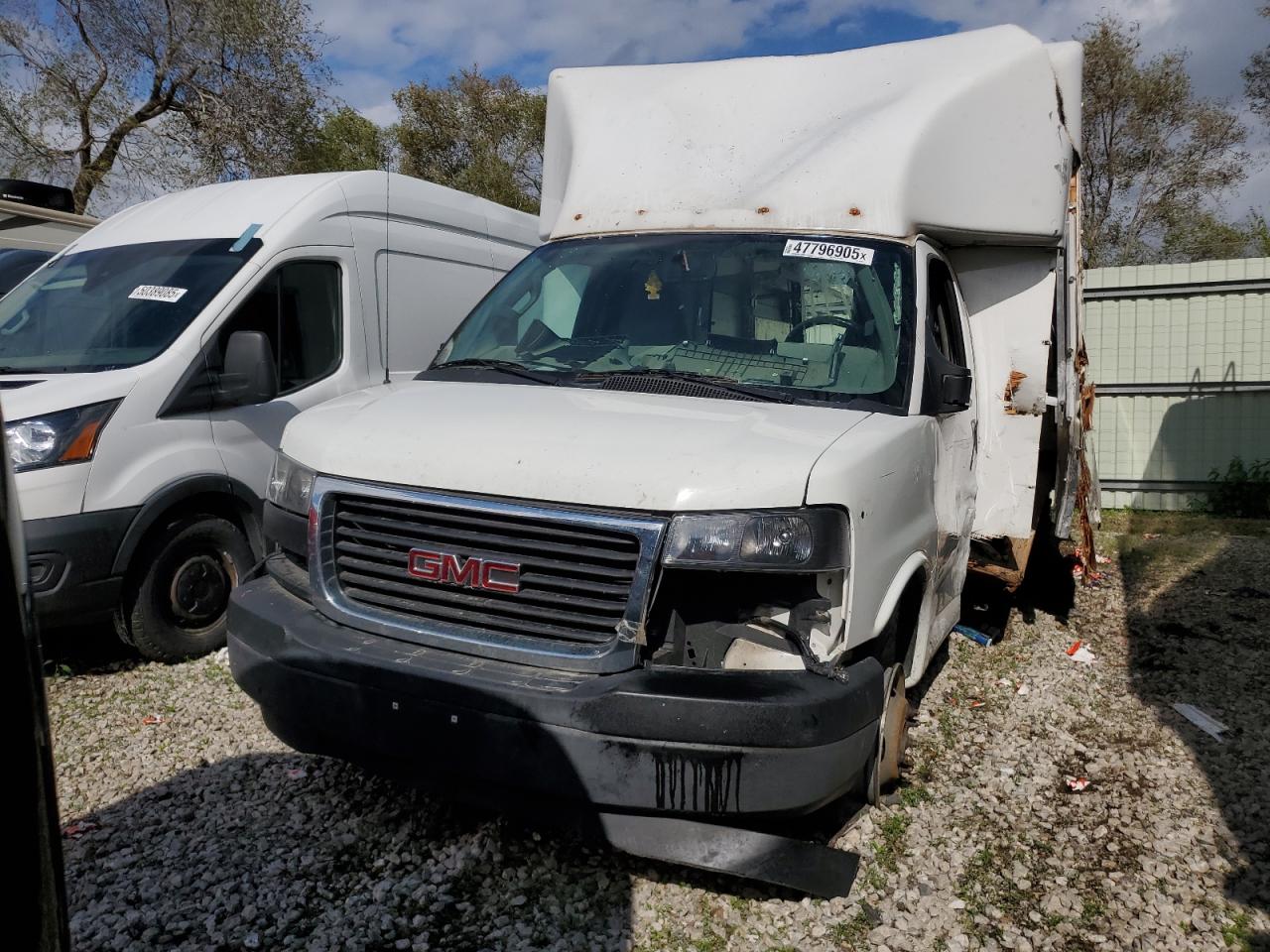 GMC Savana Cutaway G3500