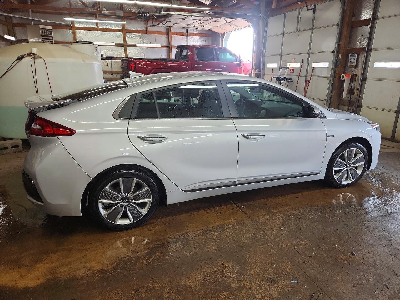 Hyundai Ioniq Limited