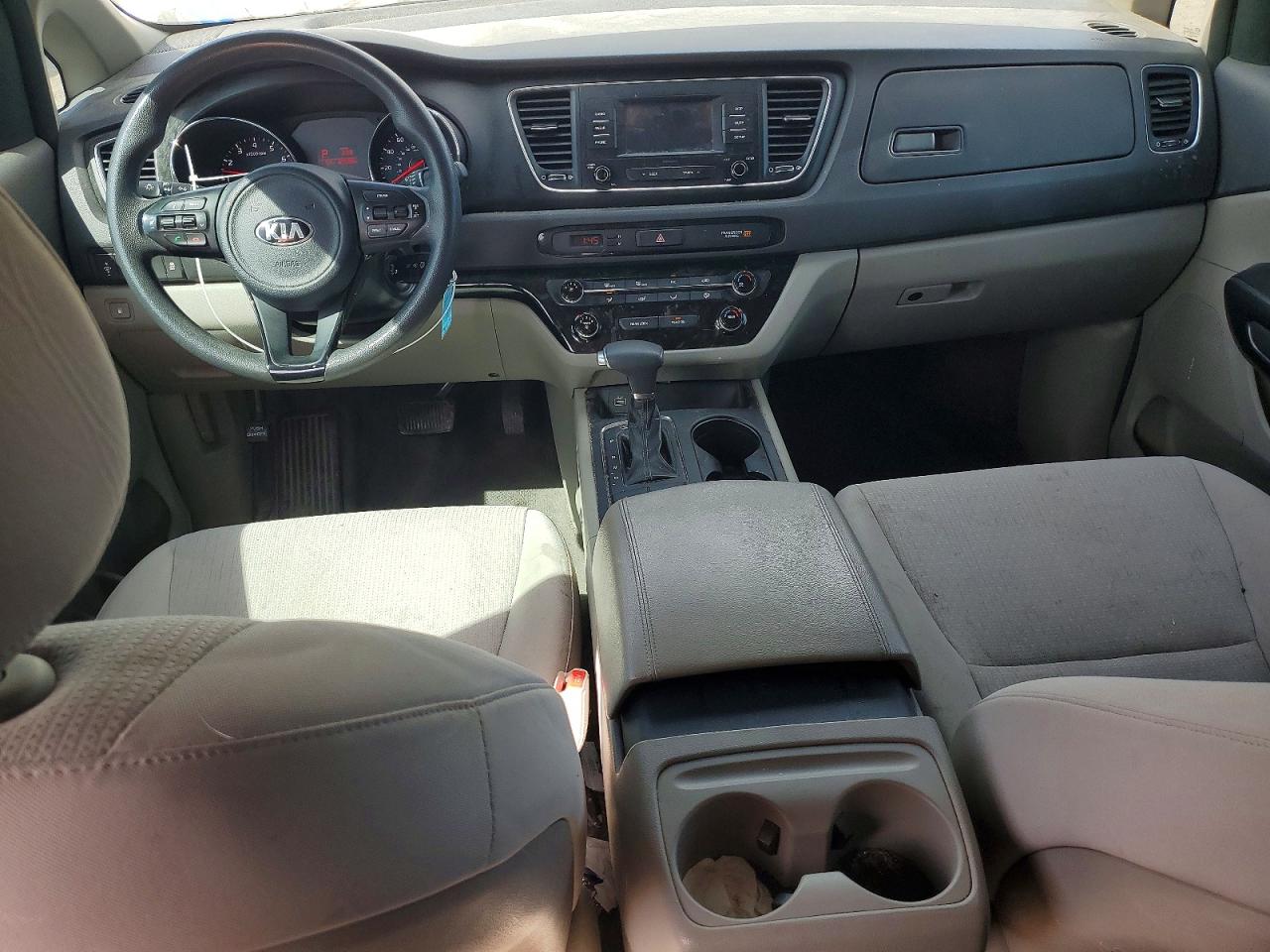 Kia Sedona L