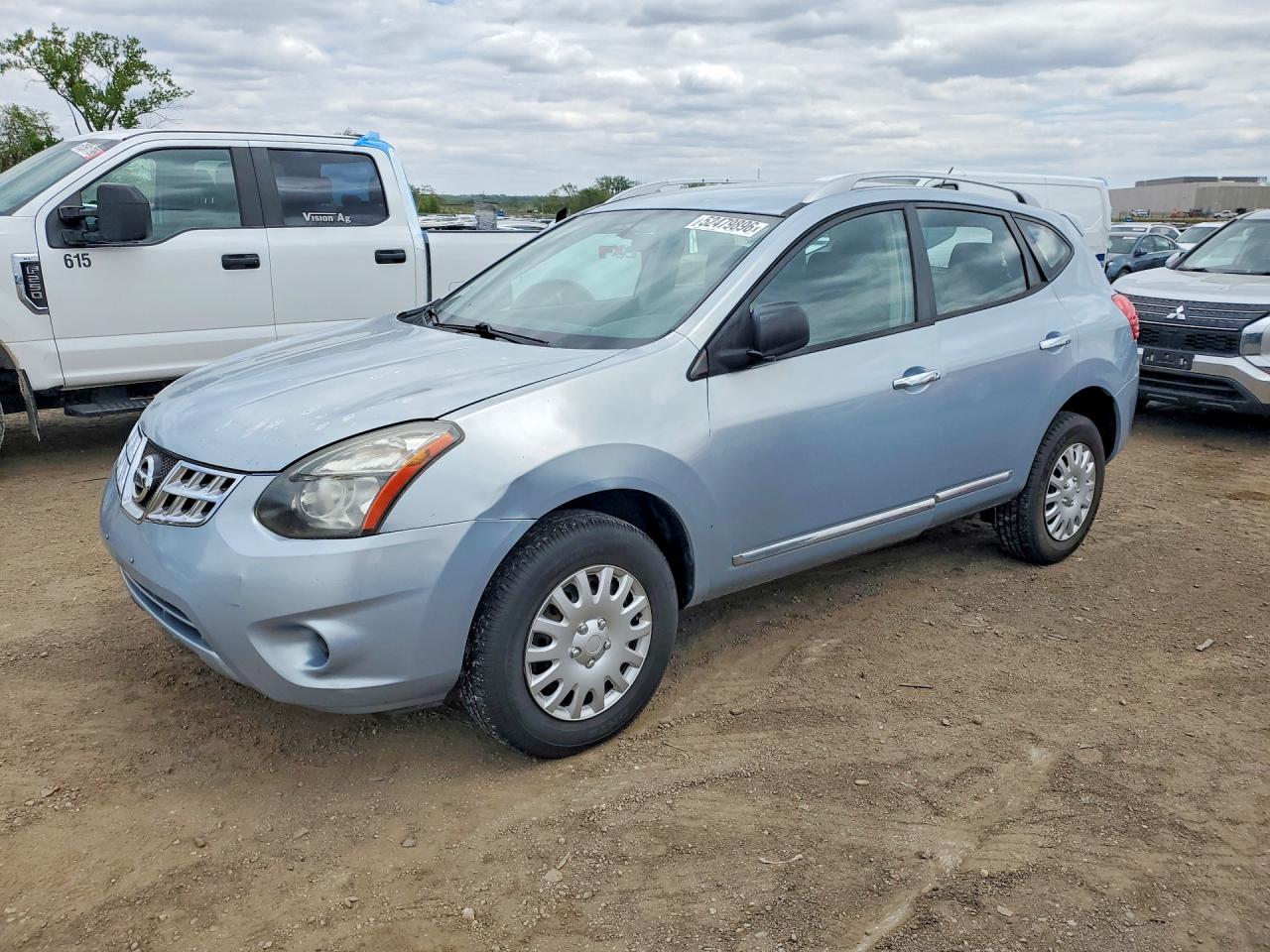 Salvage Nissan Rogue Image
