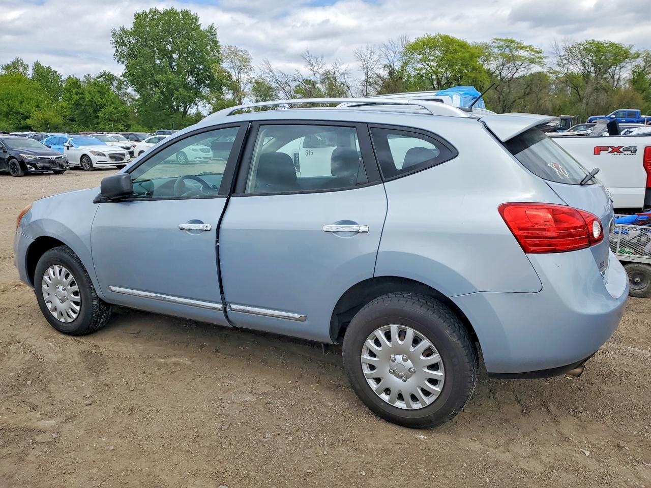 Nissan Rogue S