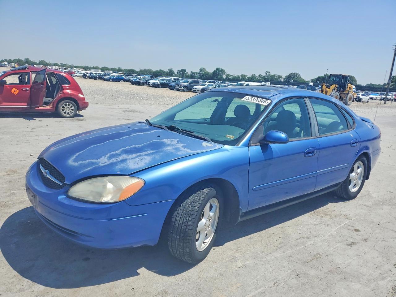 Salvage Ford Taurus Image