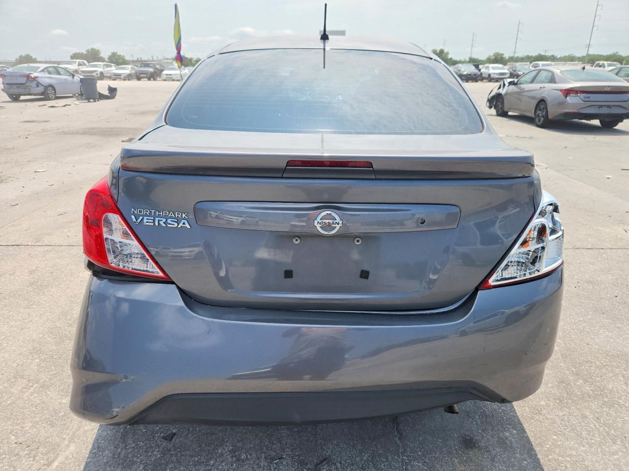 Nissan Versa S Plus