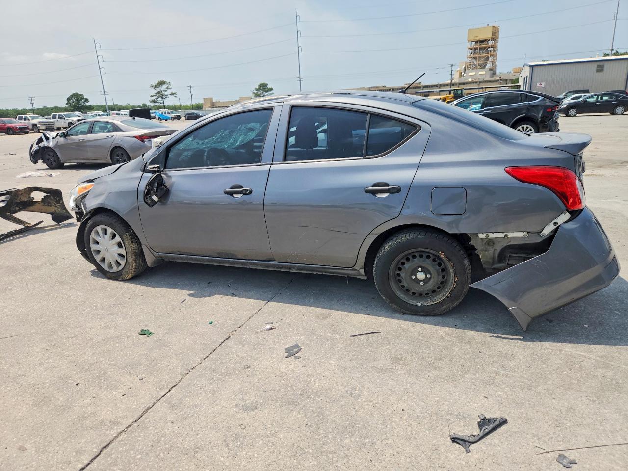 Nissan Versa S Plus