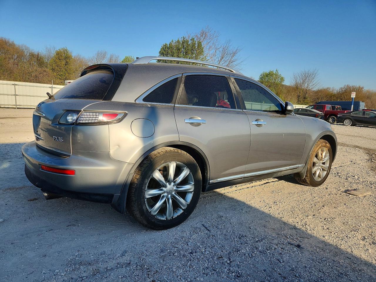 INFINITI Fx Base