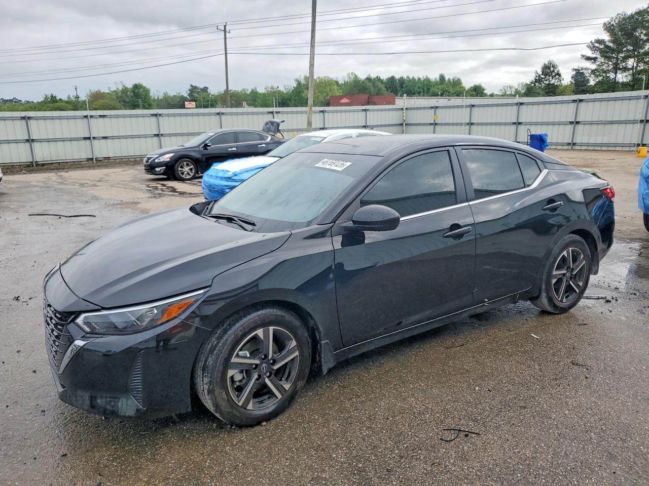 Salvage Nissan Sentra Image