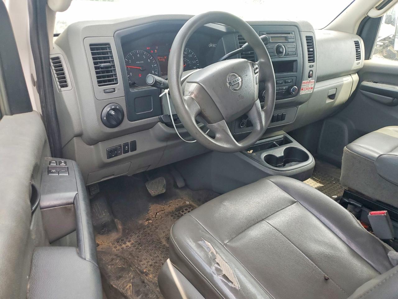 Nissan Nv