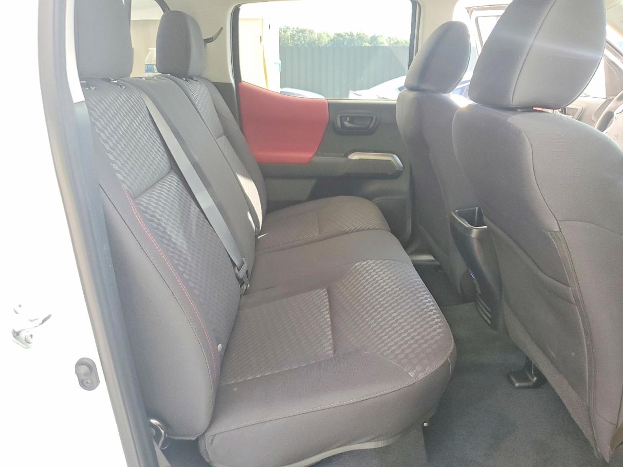 Toyota Tacoma Sr5 V6