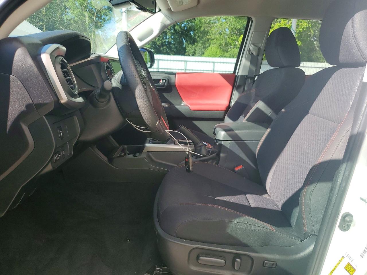 Toyota Tacoma Sr5 V6