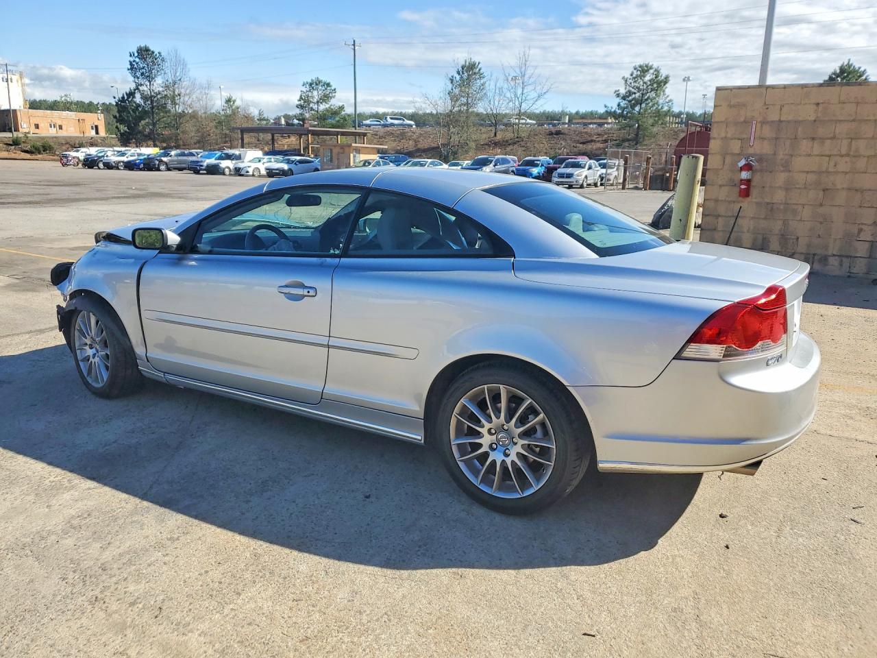 Volvo C70 T5