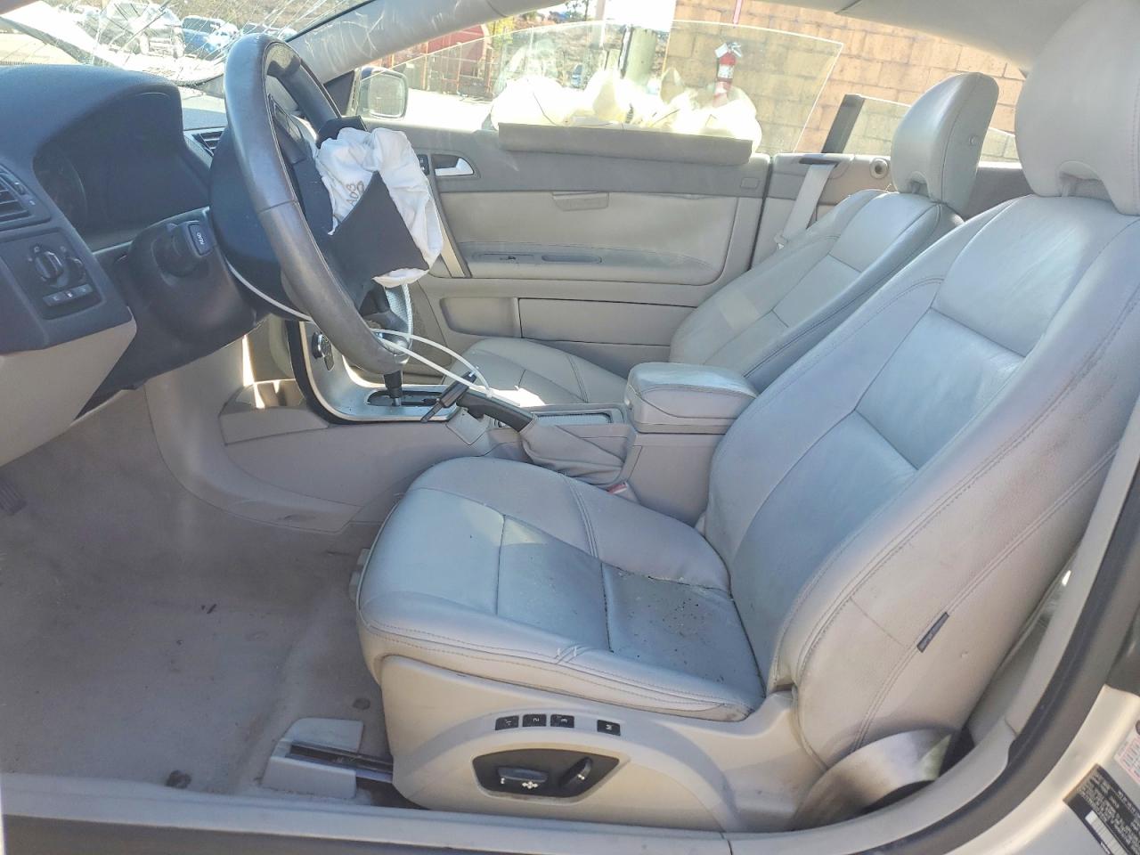 Volvo C70 T5