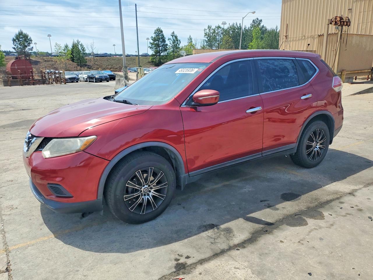 Salvage Nissan Rogue Image
