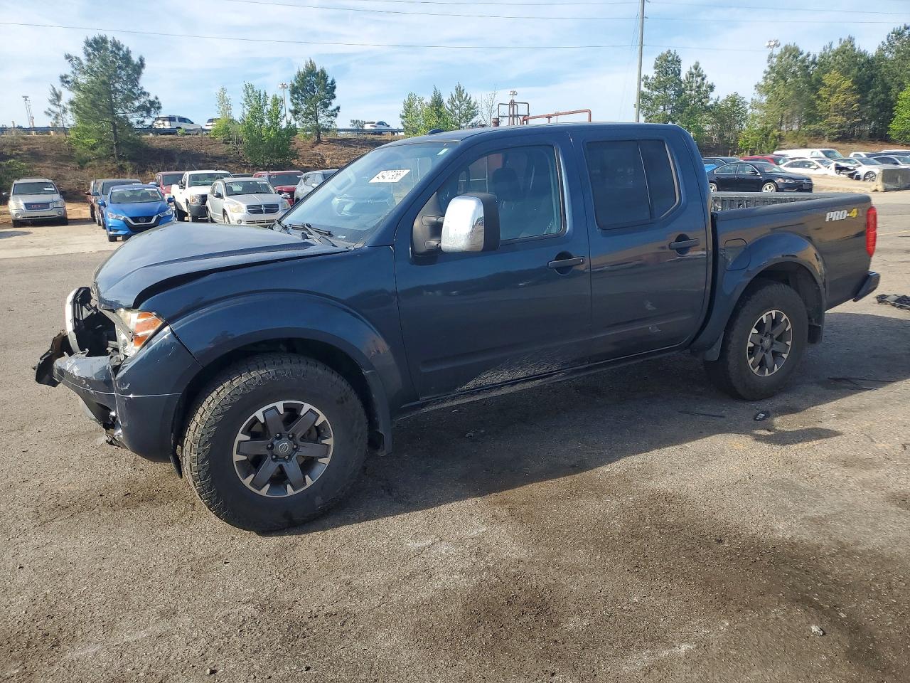 Salvage Nissan Frontier Image