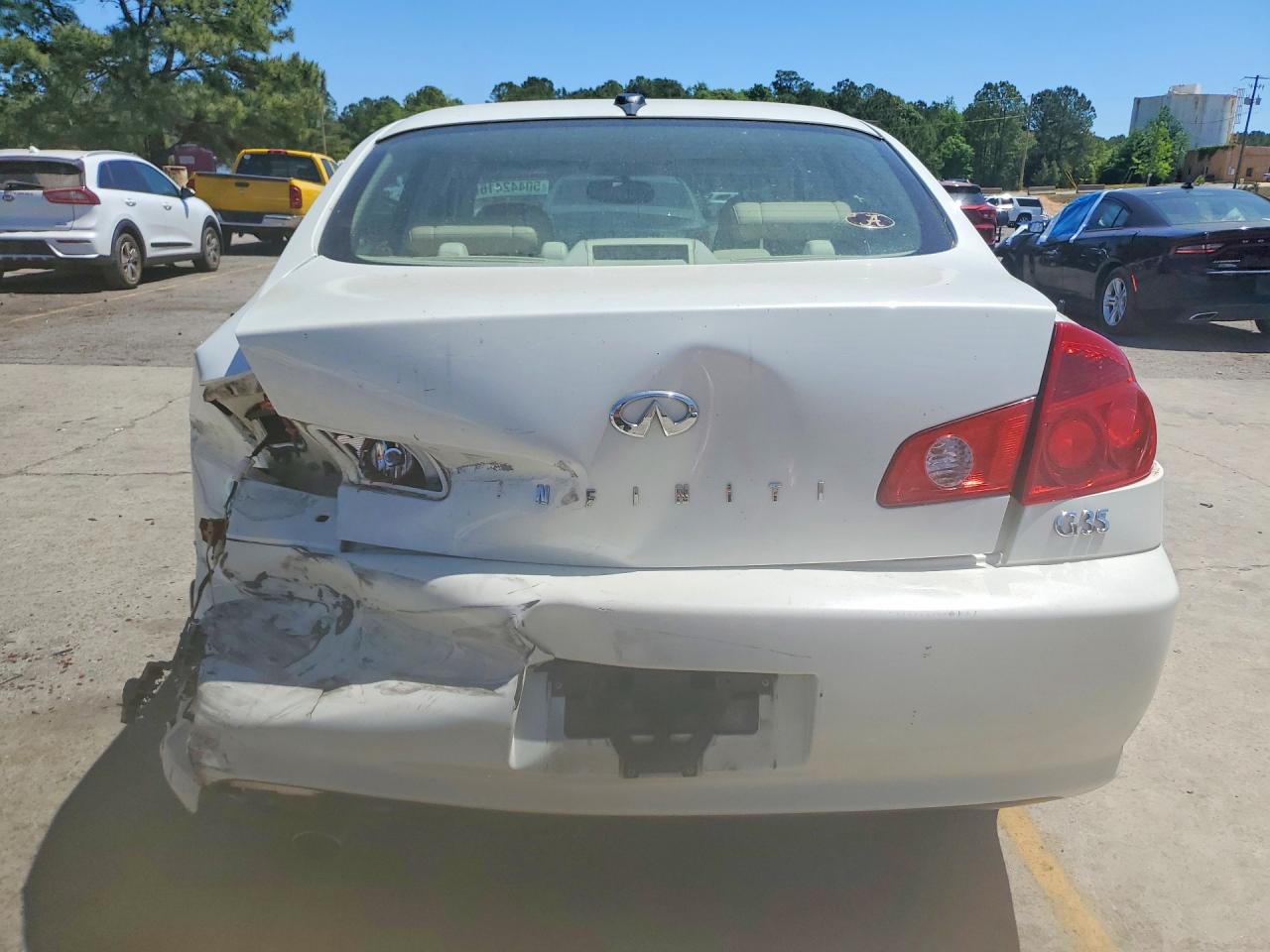 INFINITI G35 Base Base