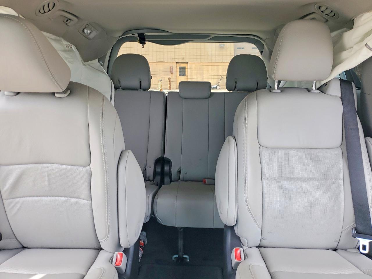 Toyota Sienna Limited Premium 7-passenger