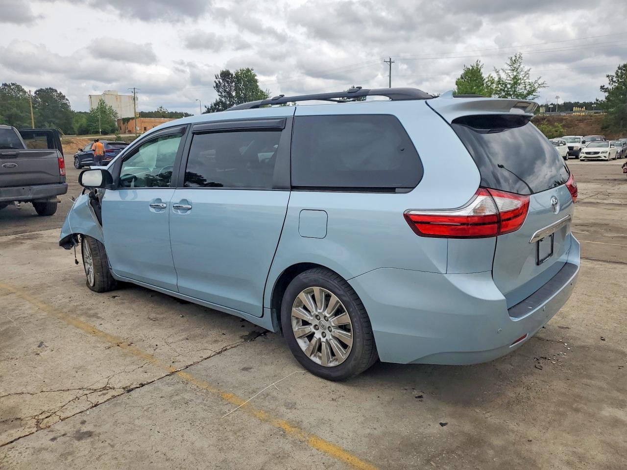 Toyota Sienna Limited Premium 7-passenger