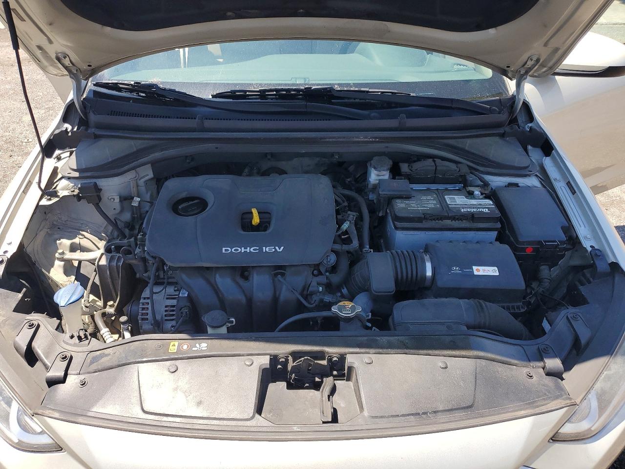 Hyundai ELANTRA Se