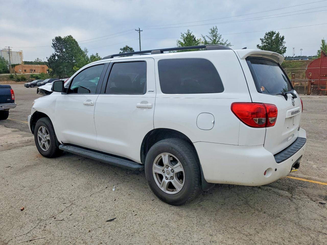 Toyota Sequoia Sr5