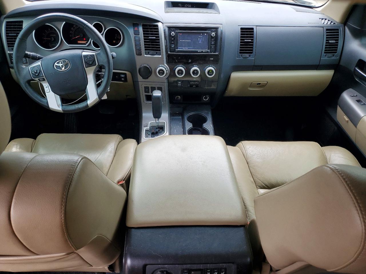 Toyota Sequoia Sr5