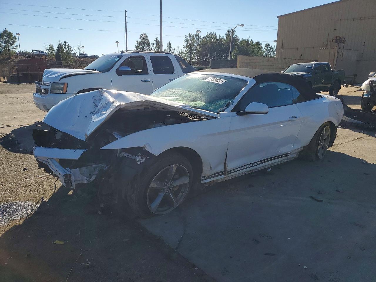 Salvage Ford Mustang Image