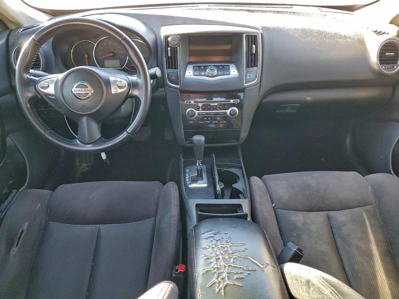 Nissan Maxima S