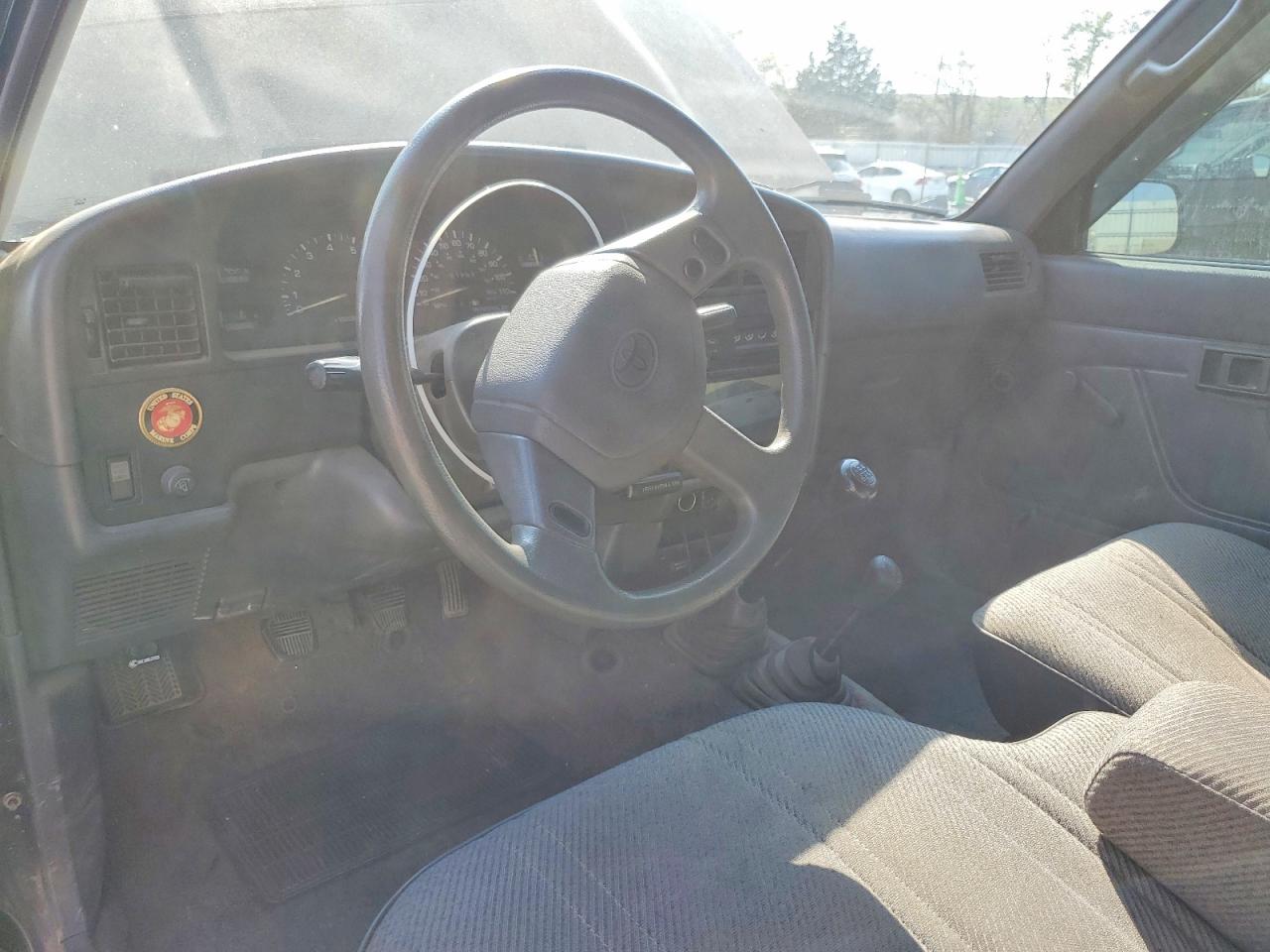 Toyota Pickup Dx V6