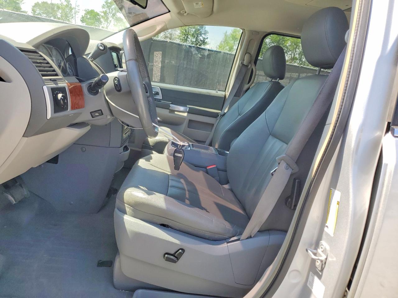 Chrysler Minivan Touring