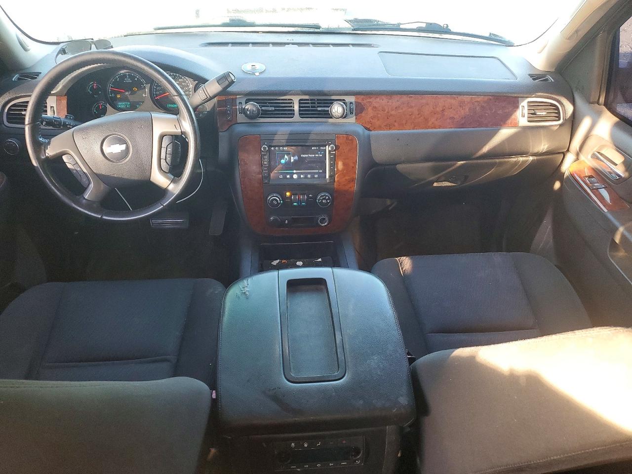 Chevrolet Suburban C1500 Ls
