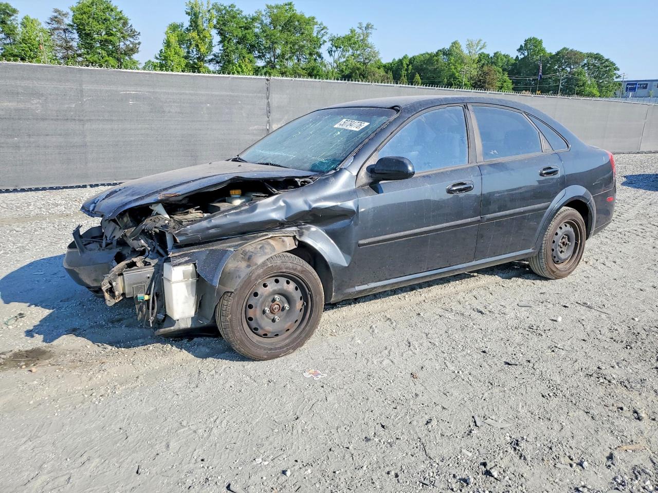 Salvage Suzuki Forenza Image