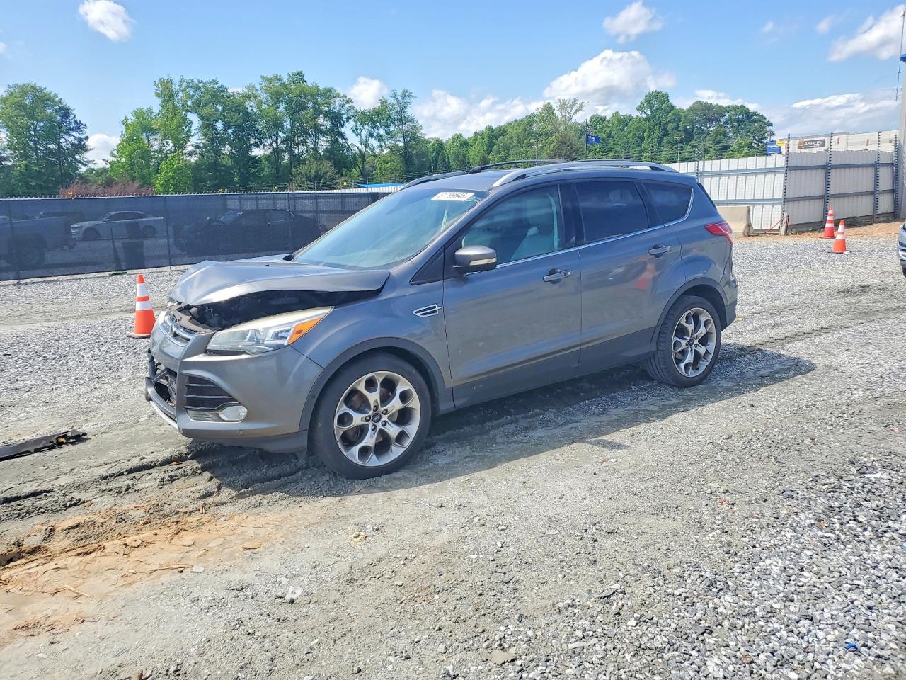 Salvage Ford Escape Image