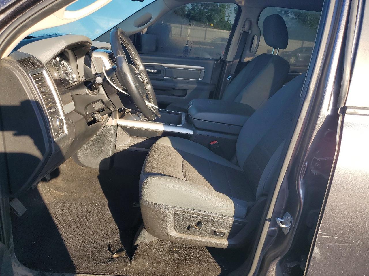 Ram 1500 Slt