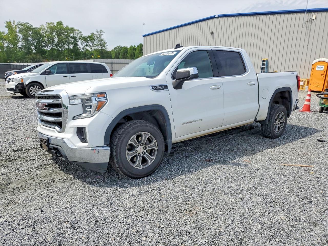 Salvage GMC Sierra Image