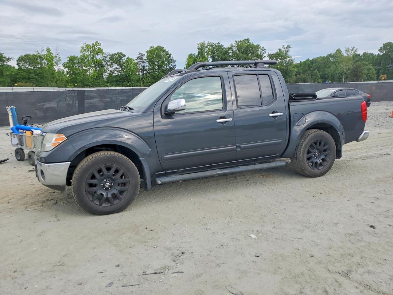 Salvage Nissan Frontier Image