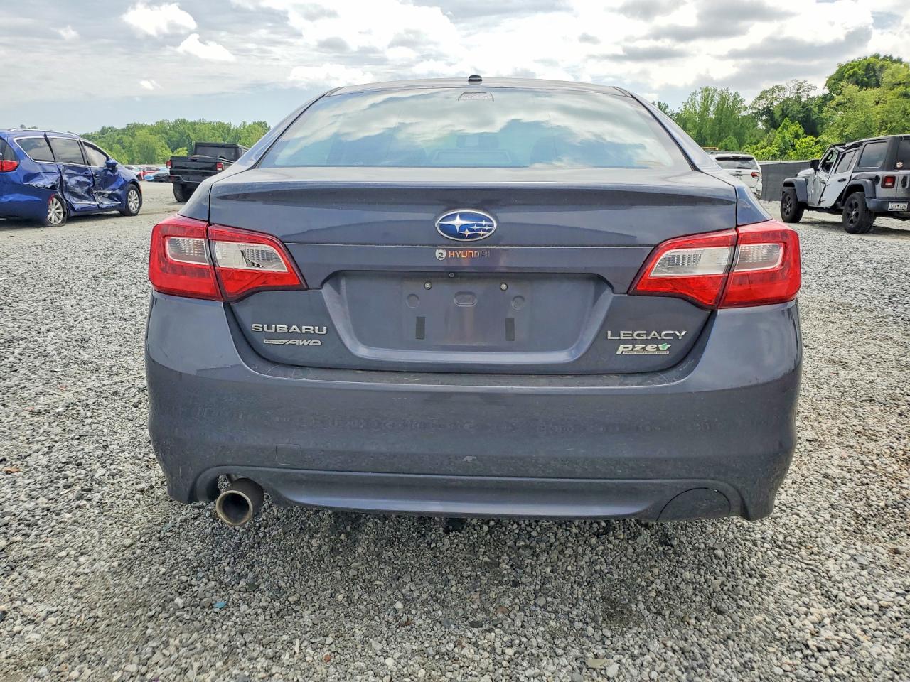 Subaru Legacy 2.5i Premium