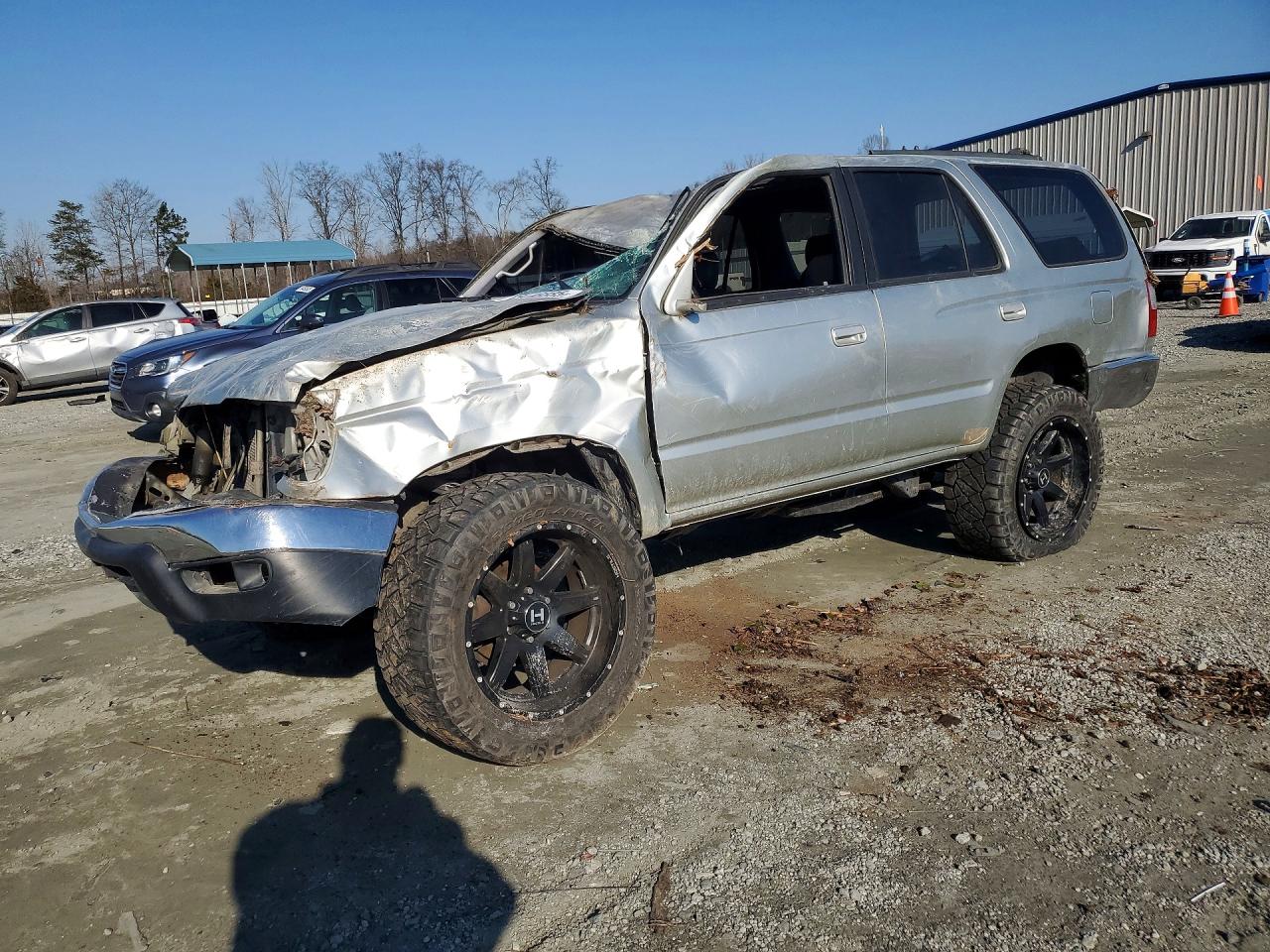 Salvage Toyota 4Runner Image